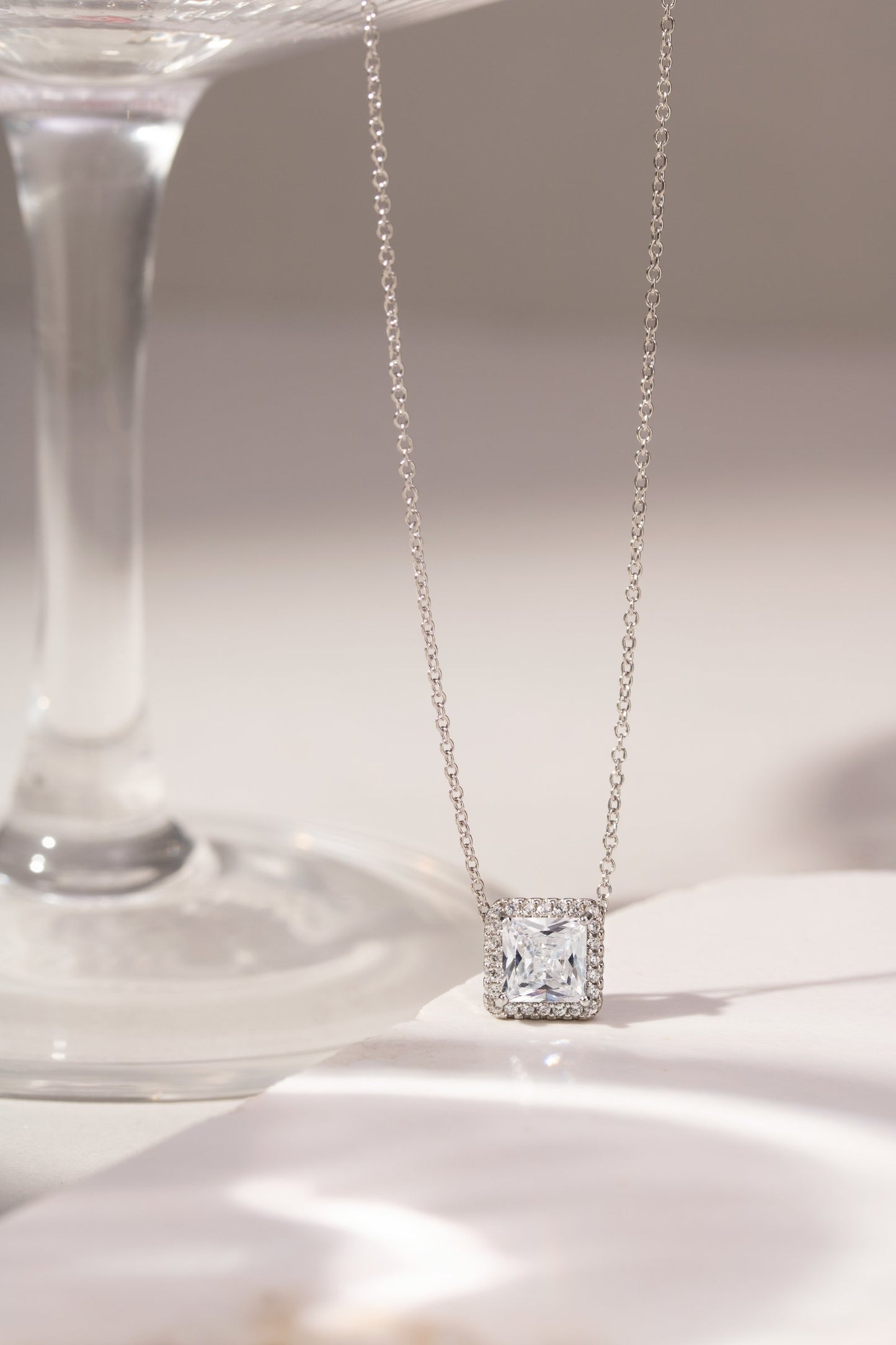 COLAR PRATA 925 ZIRCONIA BC QUADRADA 7MM CRAV. 073908